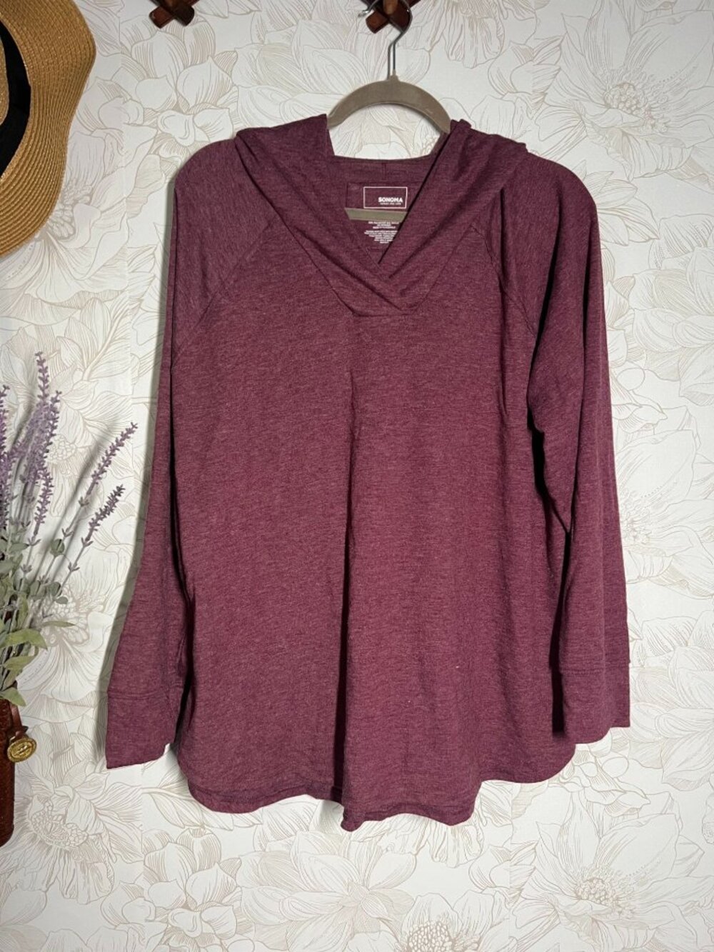 Sonoma Womens XL Burgundy Long Sleeve V-Neck Hoodie Top